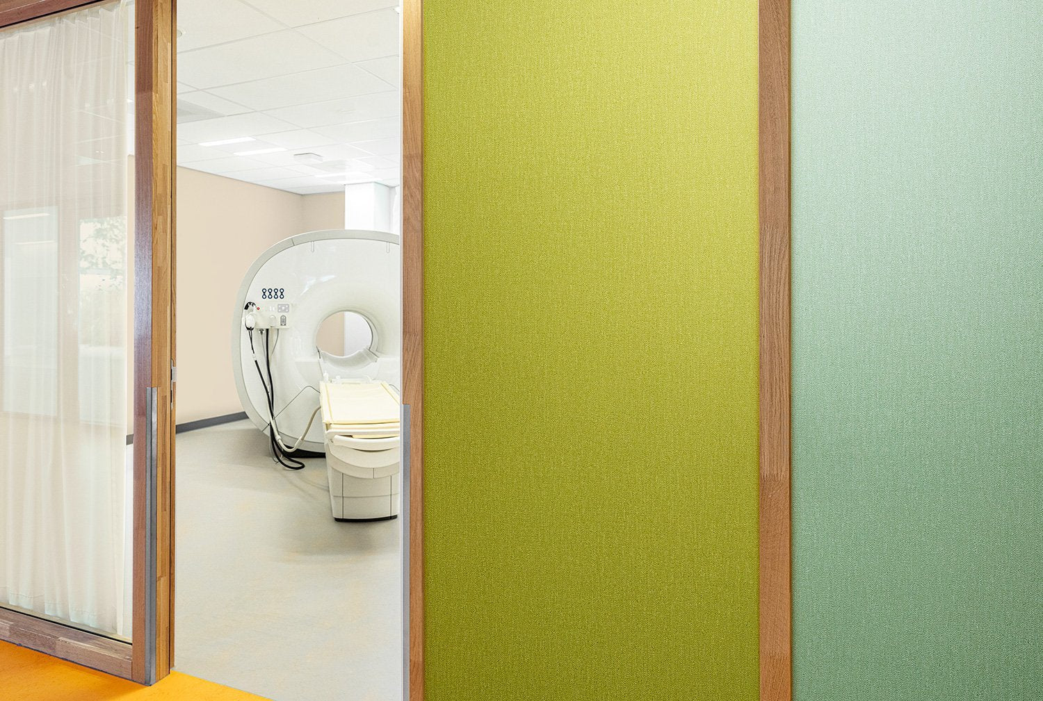 Albert - 1103.32 - Wallcovering - Vescom - Kube Contract