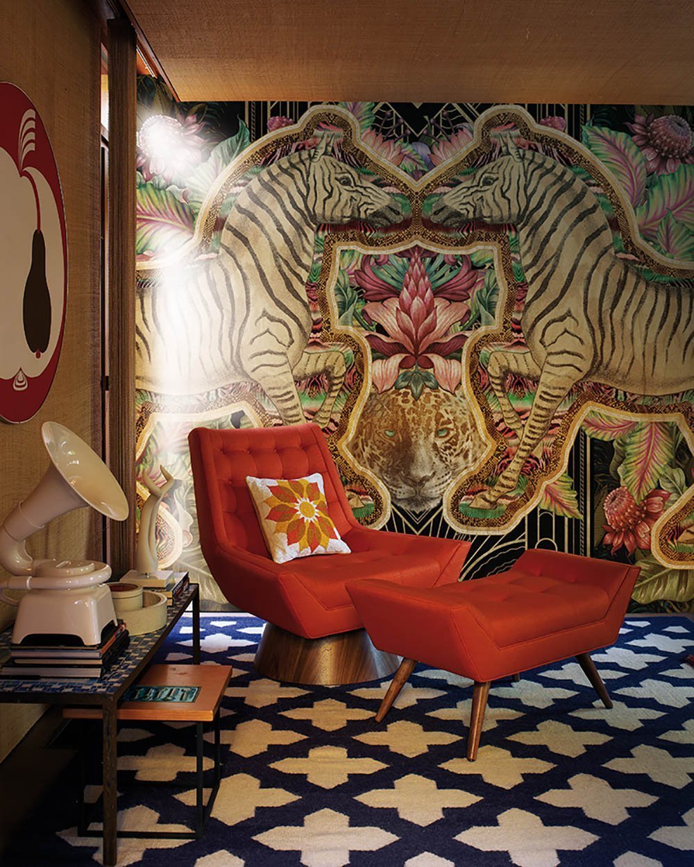 Deco Brothers in Gold - Cobalt - MU12085 - Digital Print - Muance - Kube Contract