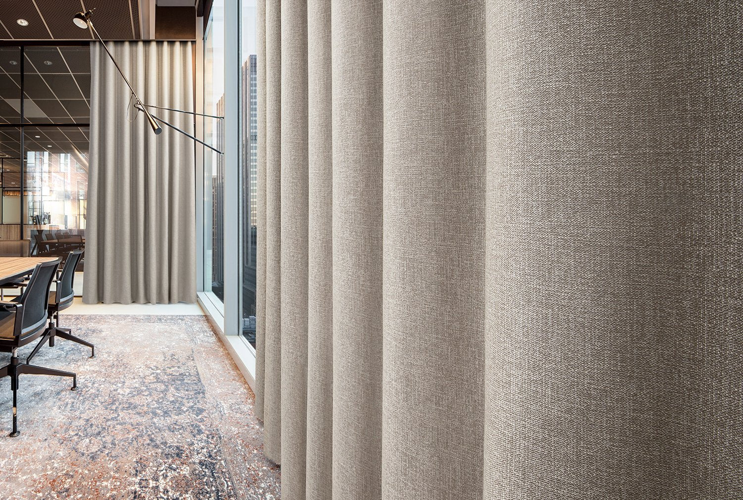 Dolin - 8048.09 - Curtains - Vescom - Kube Contract