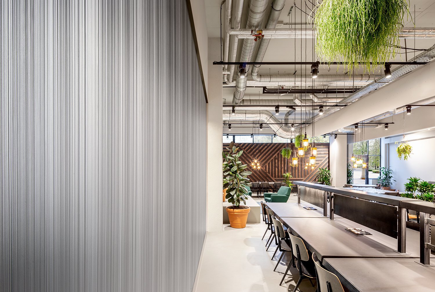 Tonga - 1082.01 - Wallcovering - Vescom - Kube Contract